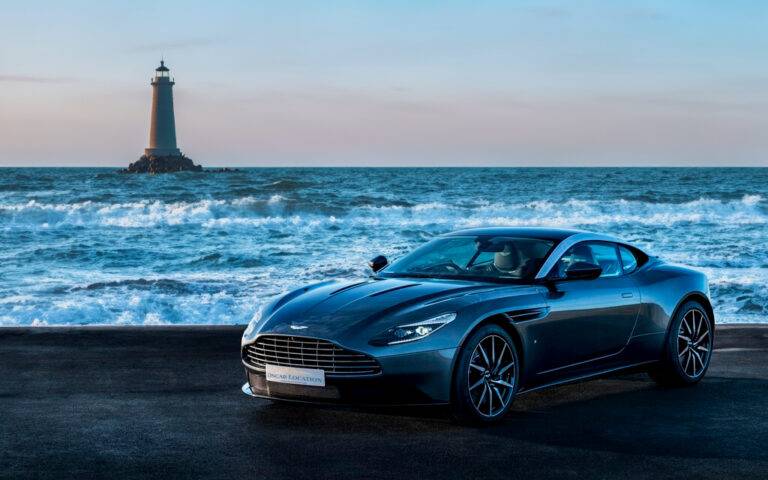 Aston Martin DB11