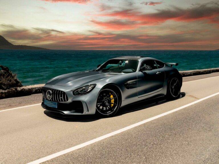 Mercedes-AMG GTR